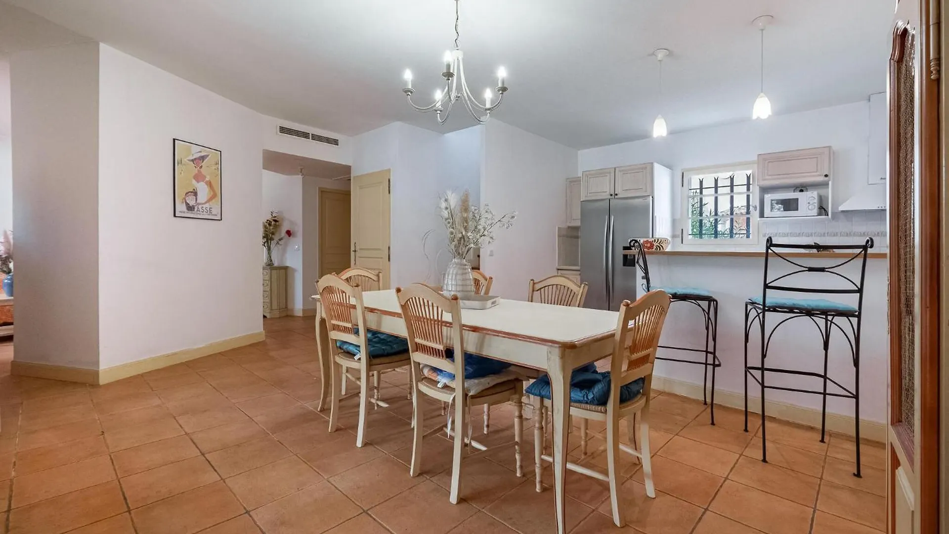 4 Bedroom Gorgeous Home In Fayence