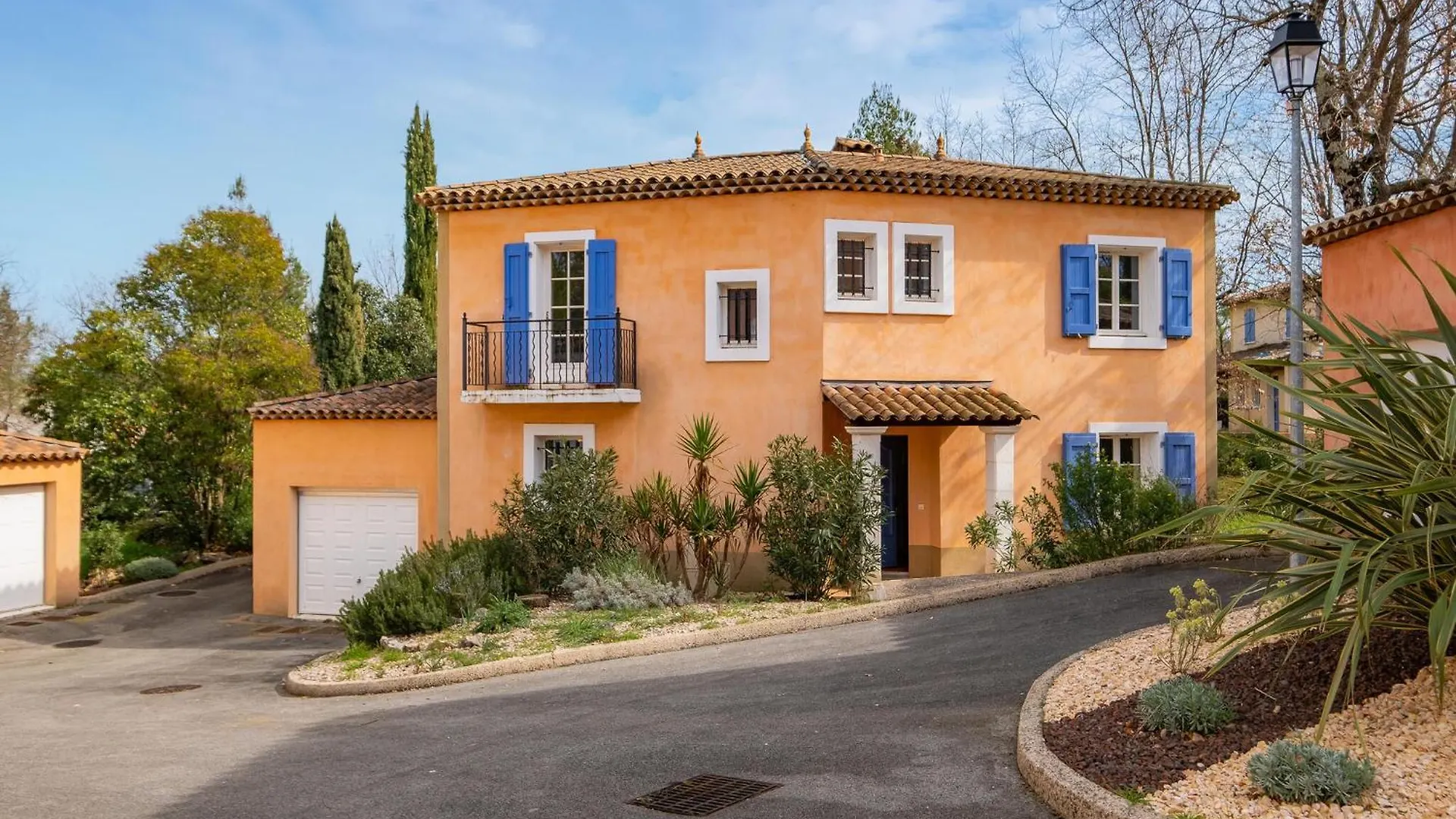 4 Bedroom Gorgeous Home In Fayence